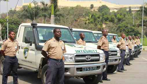 Funcionários estrangeiros