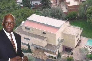 Casa José Eduardo dos Santos Barcelona