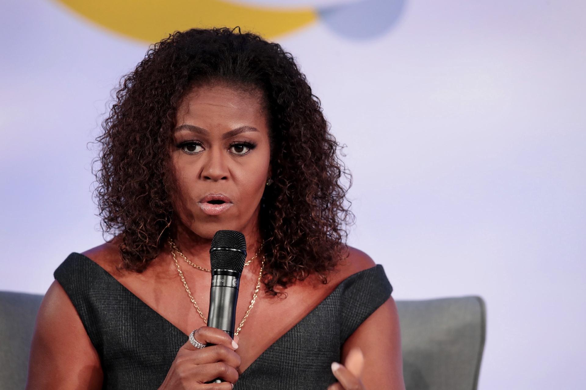 Michelle Obama publica mensagem