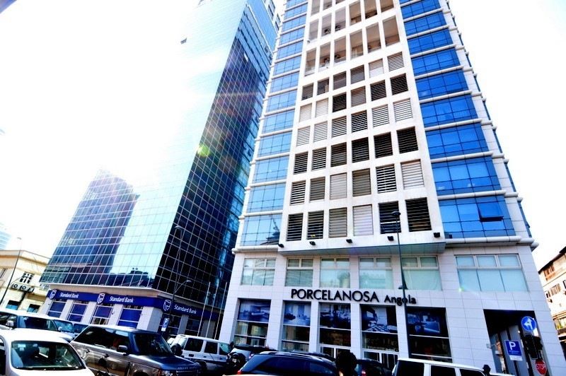 banco da Tchizé Santos