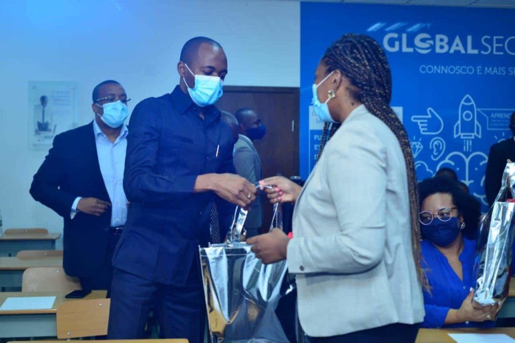 Global Seguros recrutar