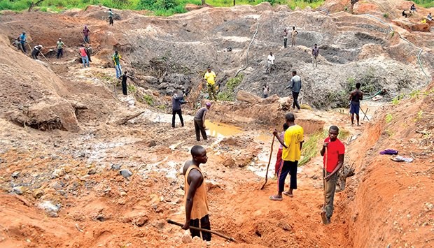 Angola lusofonia escravos modernos