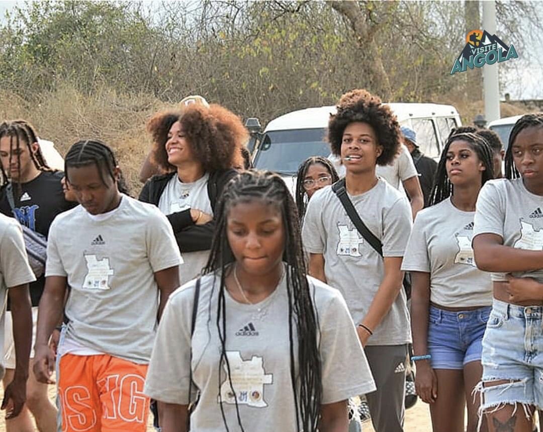 C238385F-AFD9-406D-859F-DBFD5BF63157