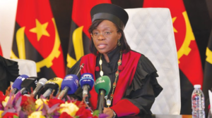 MPLA reconcilia-se com sua história reconhecendo todos os presidentes MPLA reconcilia-se com sua história reconhecendo todos os presidentes