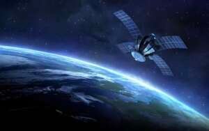 primeiro satélite construído na Tunísia