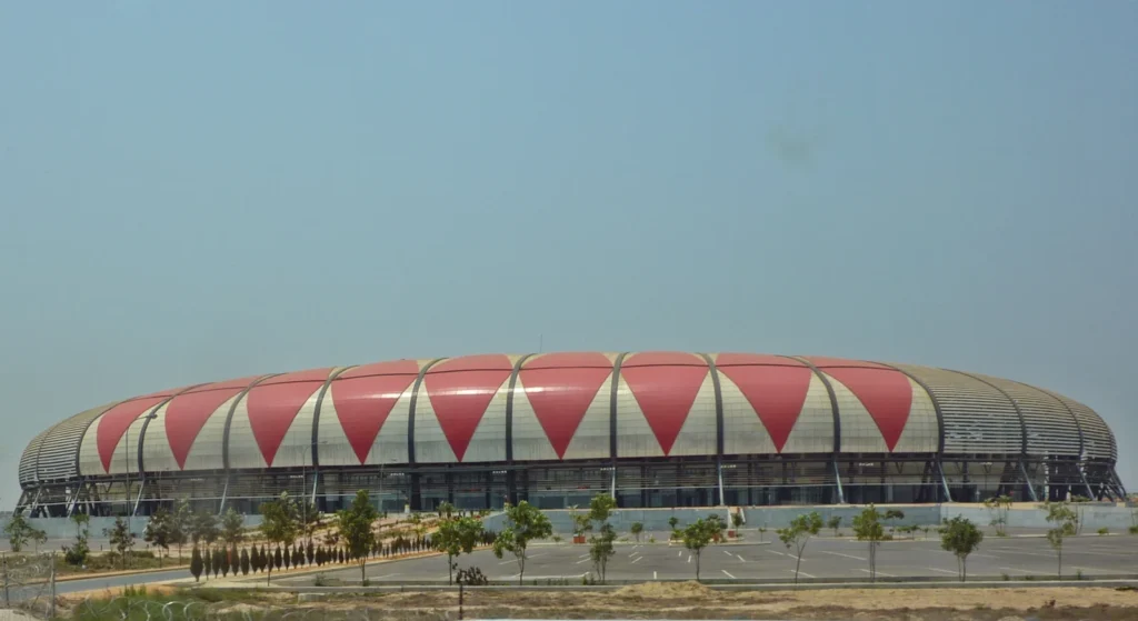 Estádio 11 de Novembro, em Luanda, numa fotografia de arquivo de Setembro de 2011.