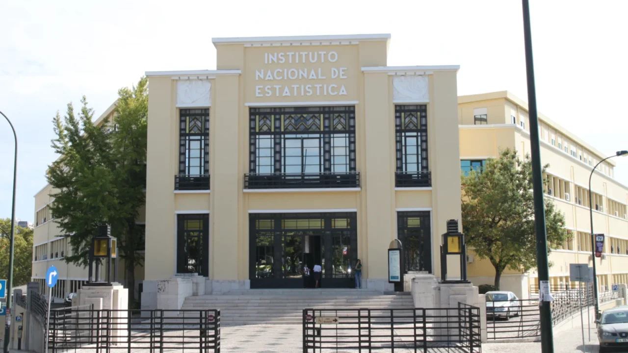 Sede do INE português em Lisboa, instituição parceira do INE de Angola; fotografia de arquivo de 2011.